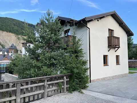 house h daily Yaremche, Svobody St., 245а