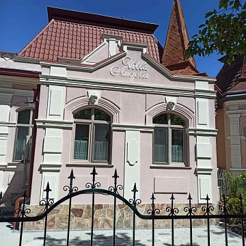 Двухкомнатная квартира посуточно в Берегово, ул. Линнера, 21