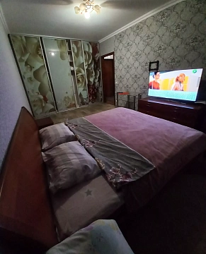 Однокомнатная квартира посуточно в Белой Церкви, ул. Дачная, 44