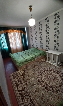 Двухкомнатная квартира посуточно в Белой Церкви, ул. Олеся Гончара, 11