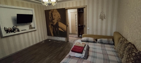 2 rooms apartments daily Pavlograd, TSentralnaya St., 44/50