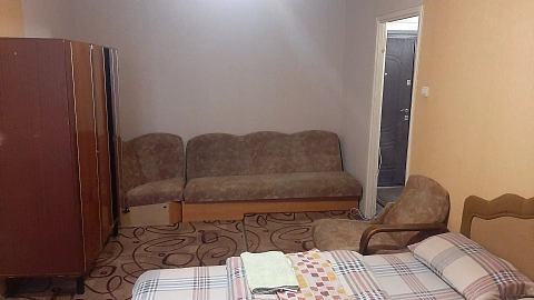 Однокомнатная квартира посуточно в Павлограде, ул. Анны Светличной, 83