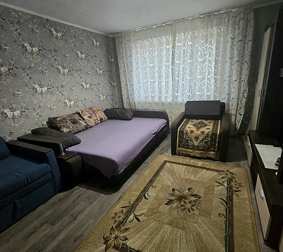 2 rooms apartments daily Pavlograd, TSentralnaya St., 36