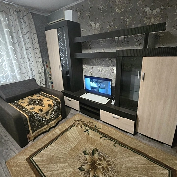 2 rooms apartments daily Pavlograd, TSentralnaya St., 36