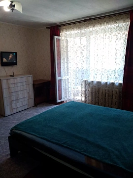 Однокомнатная квартира посуточно в Полтаве, Киевский район, ул. Юлиана Матвийчука (ул. Пушкина), 135