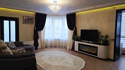 4 room apartments daily Ivano-Frankivsk, Dvorskaya St., 32