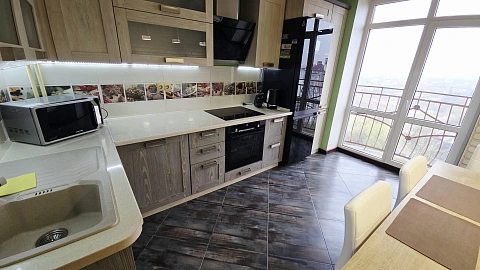 4 room apartments daily Ivano-Frankivsk, Dvorskaya St., 32