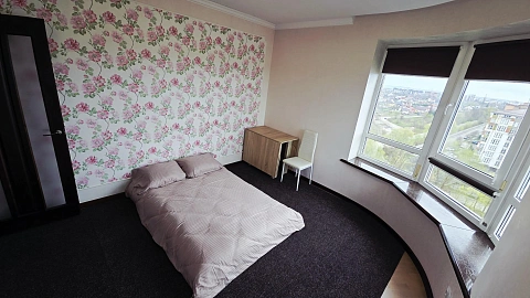 4 room apartments daily Ivano-Frankivsk, Dvorskaya St., 32