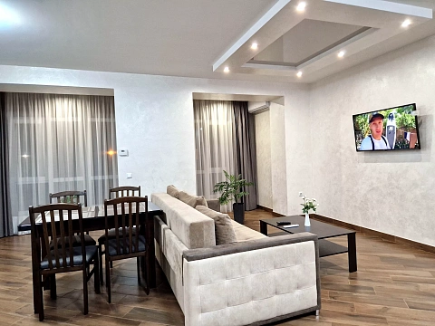 2 rooms apartments daily Ivano-Frankivsk, Belvederskaya St., 35