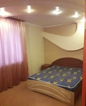 2-кімнатна квартира подобово у Полтаві, Шевченківський район, вул. Котляревского, 18