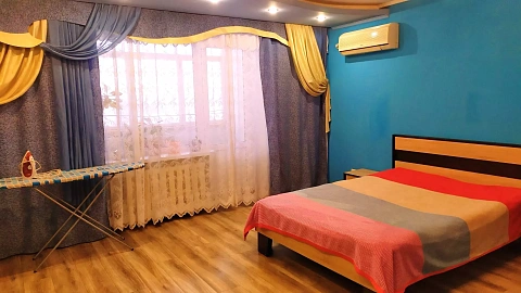 1-кімнатна квартира подобово у Вінниці, Замостянський район, пр-т Коцюбинського, 11