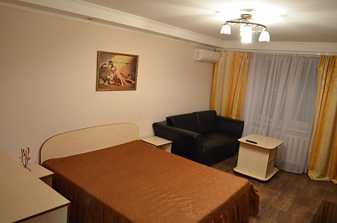 1 room apartments daily Cherkasy, SHevchenko Blvd, 241