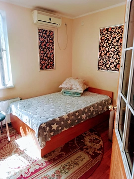 2 rooms apartments daily Mykolayiv, TSentralnyy district, CHkalova St., 82а