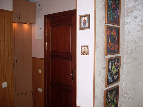 Однокомнатная квартира посуточно в Луцке, ул. Винниченко, 49