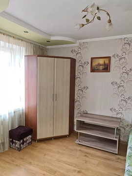 Однокомнатная квартира посуточно в Луцке, ул. Сечевая, 3