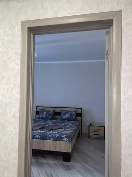 Однокомнатная квартира посуточно в Луцке, ул. Огиенко, 2а