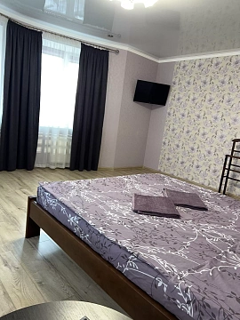 Двухкомнатная квартира посуточно в Луцке, ул. Липинского, 9