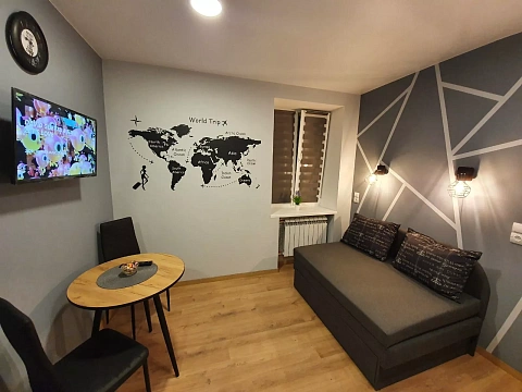1 room apartments daily Dnipro, Tsentralnyi district, Kurchatova St., 2