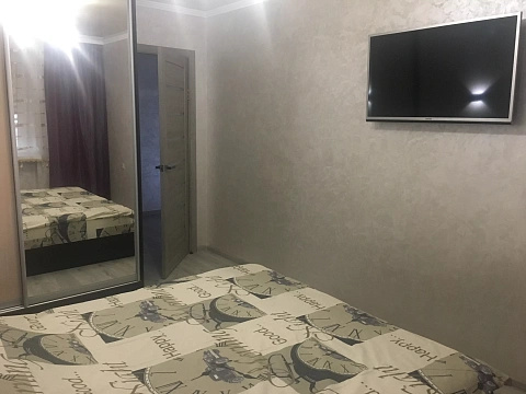 Четырехкомнатная квартира посуточно в Луцке, ул. Конякина, 27