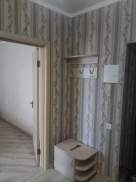 Однокомнатная квартира посуточно в Луцке, ул. Огиенко, 2а
