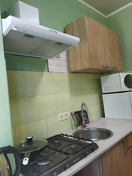 Двухкомнатная квартира посуточно в Днепре, Центральный район, пр-т Леси Украинки, 41