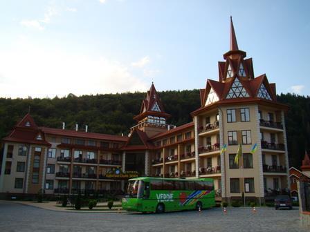 Готель Карпатські Зорі Яремче