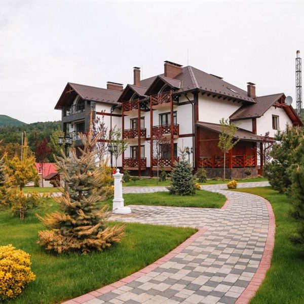 Готель Баймонт (Beaumont) Синяк