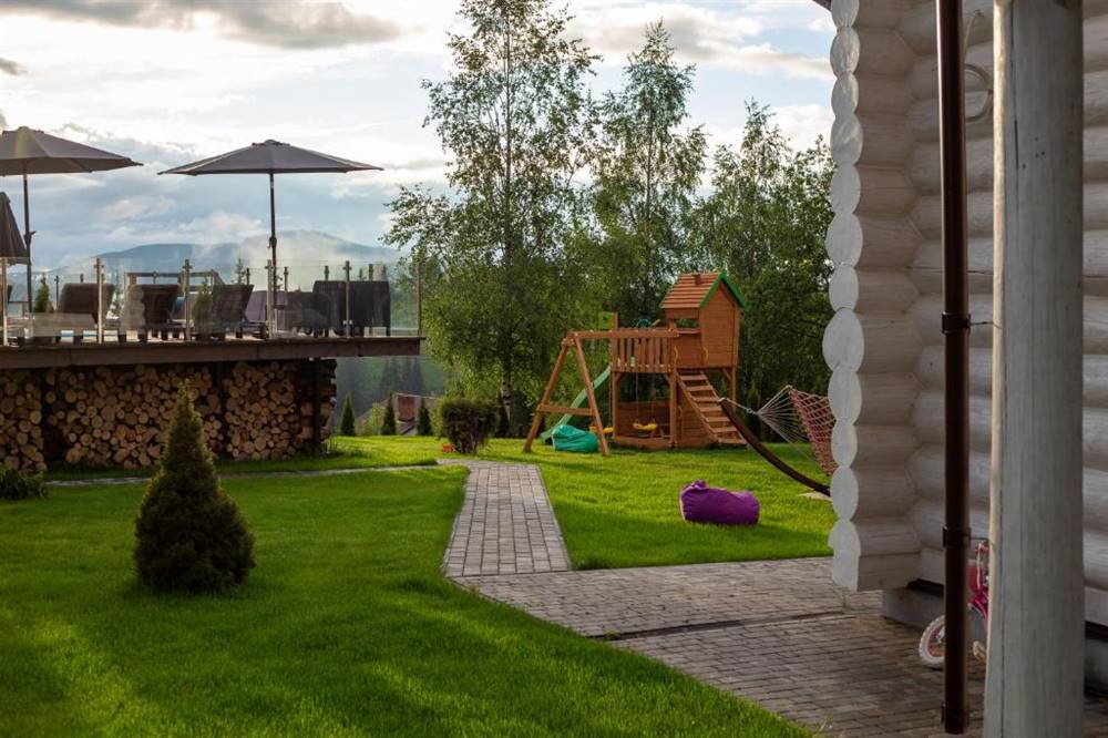 отдых в Буковель коттеджи природа Good Days Shale