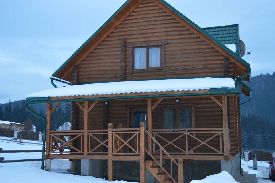 альтанка на природі Карпатські котеджі Буковель