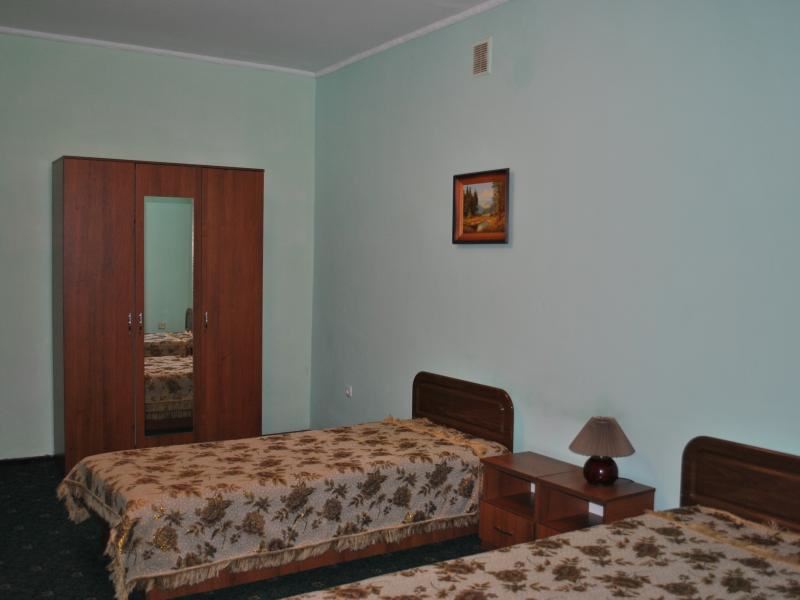 2-місний, 2-х кімнатний номер (суміжний)
