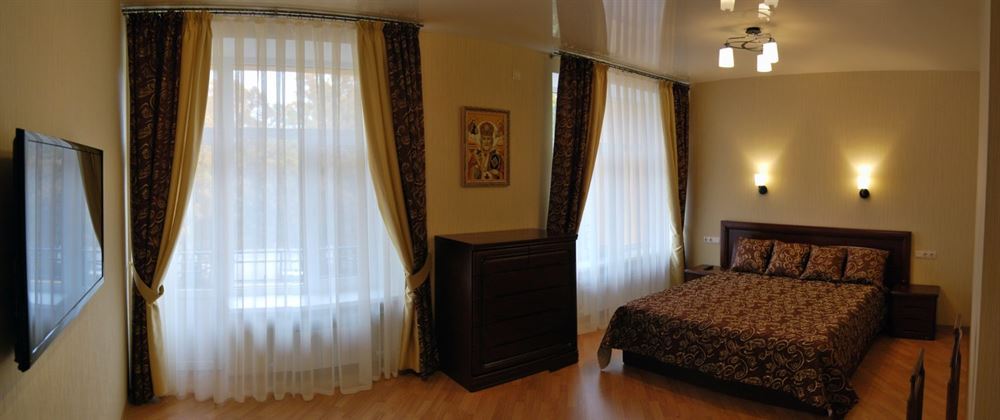 Family Studio