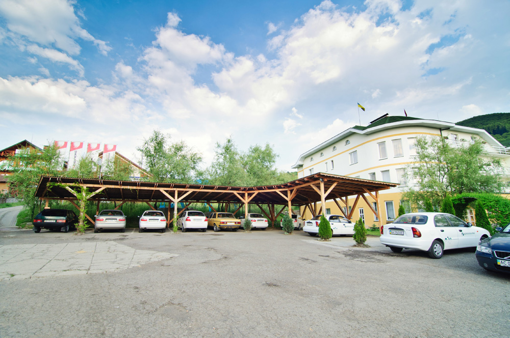 Готель Континент - Поляна, Закарпаття