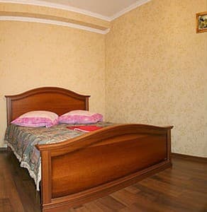 Тримісний стандарт