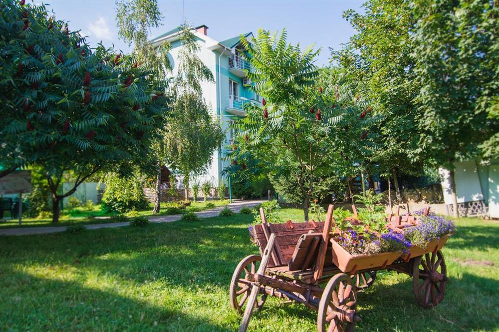 Готель Лілея Поляна, Закарпаття