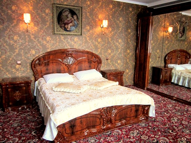 2-місний 2-кімнатний люкс з балконом LUX+